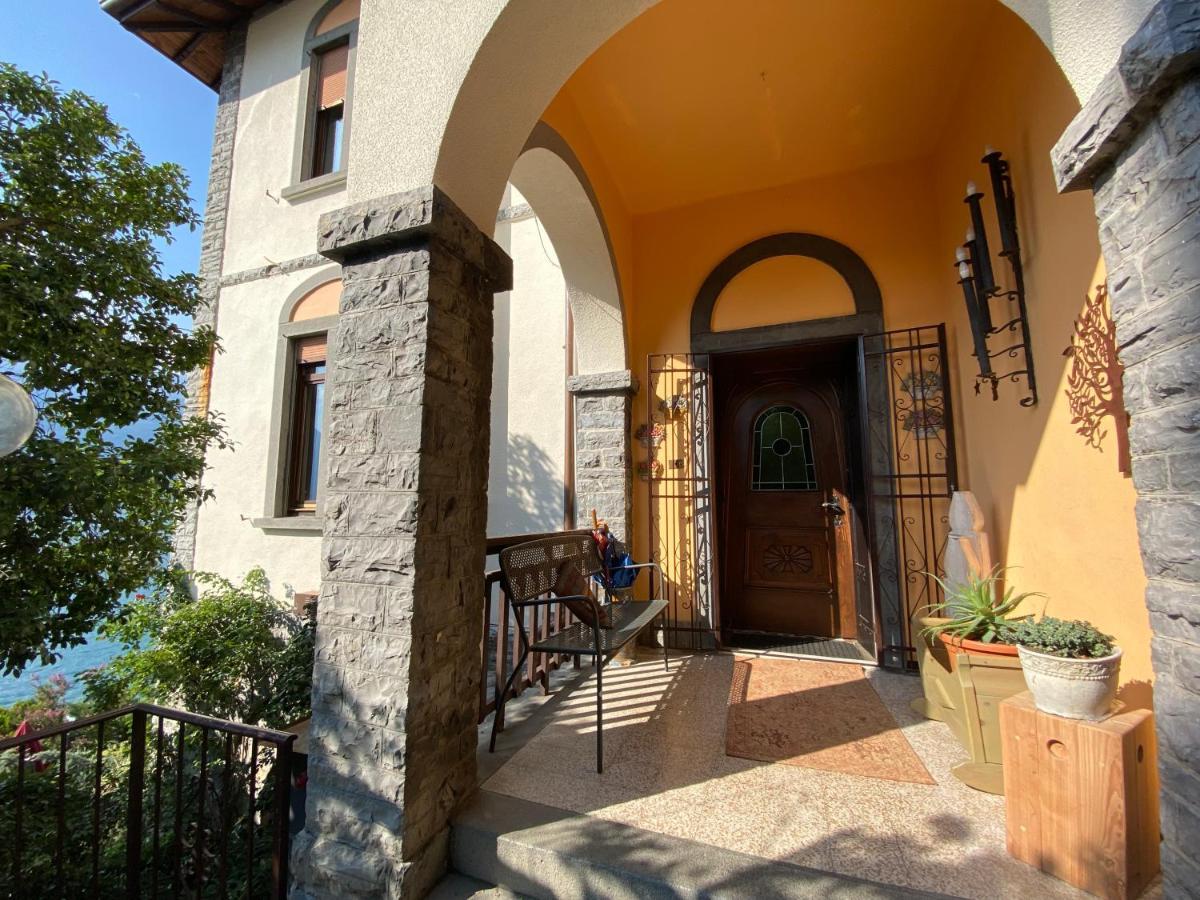 Suitecastlelakeview 1 Bellano Exterior photo